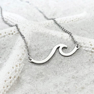 Silver Sea Wave Necklace "Beach Walk" – Elegant & natural