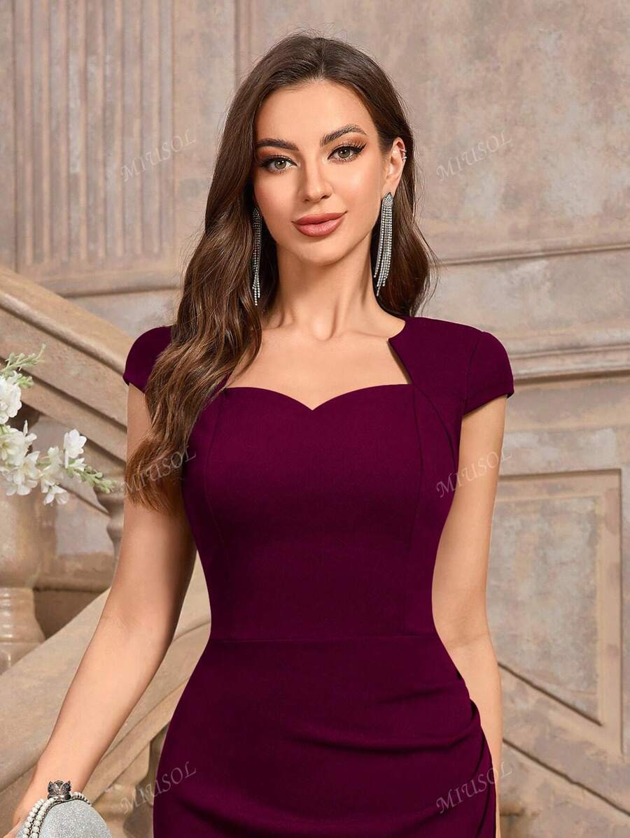 Solid dress "Cocktail Hour" – Elegant & refined
