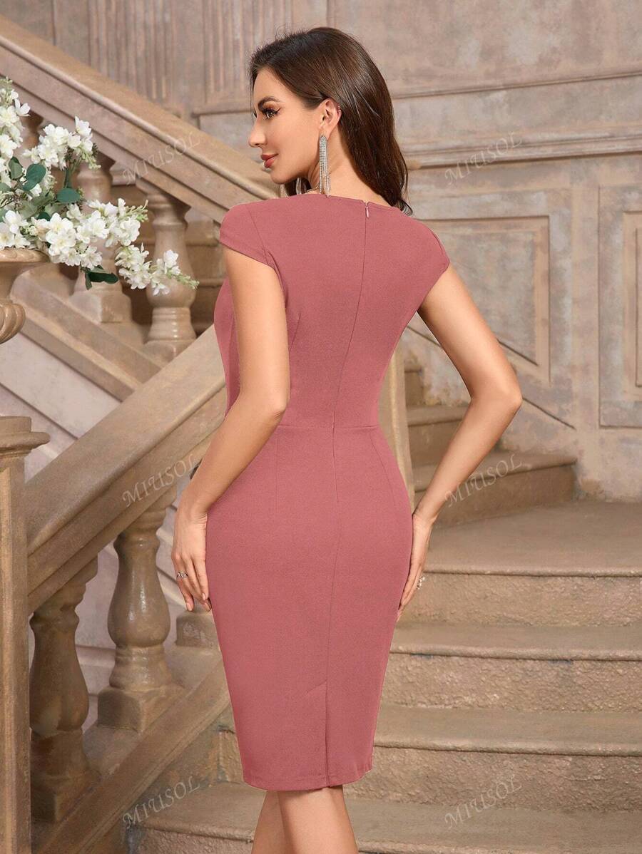 Solid dress "Cocktail Hour" – Elegant & refined