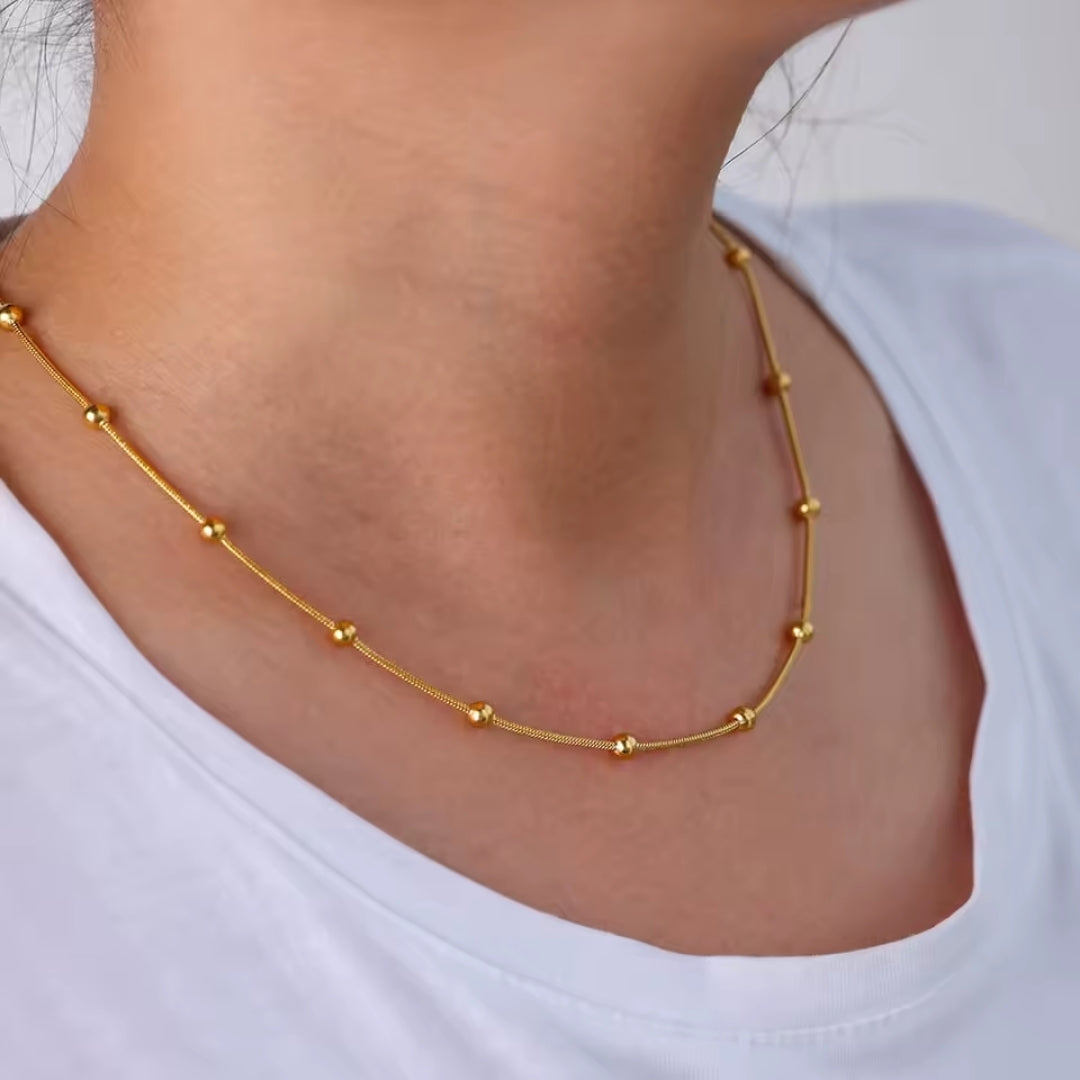Thin gold beads necklace "Cocktail Hour" – Elegant & refined