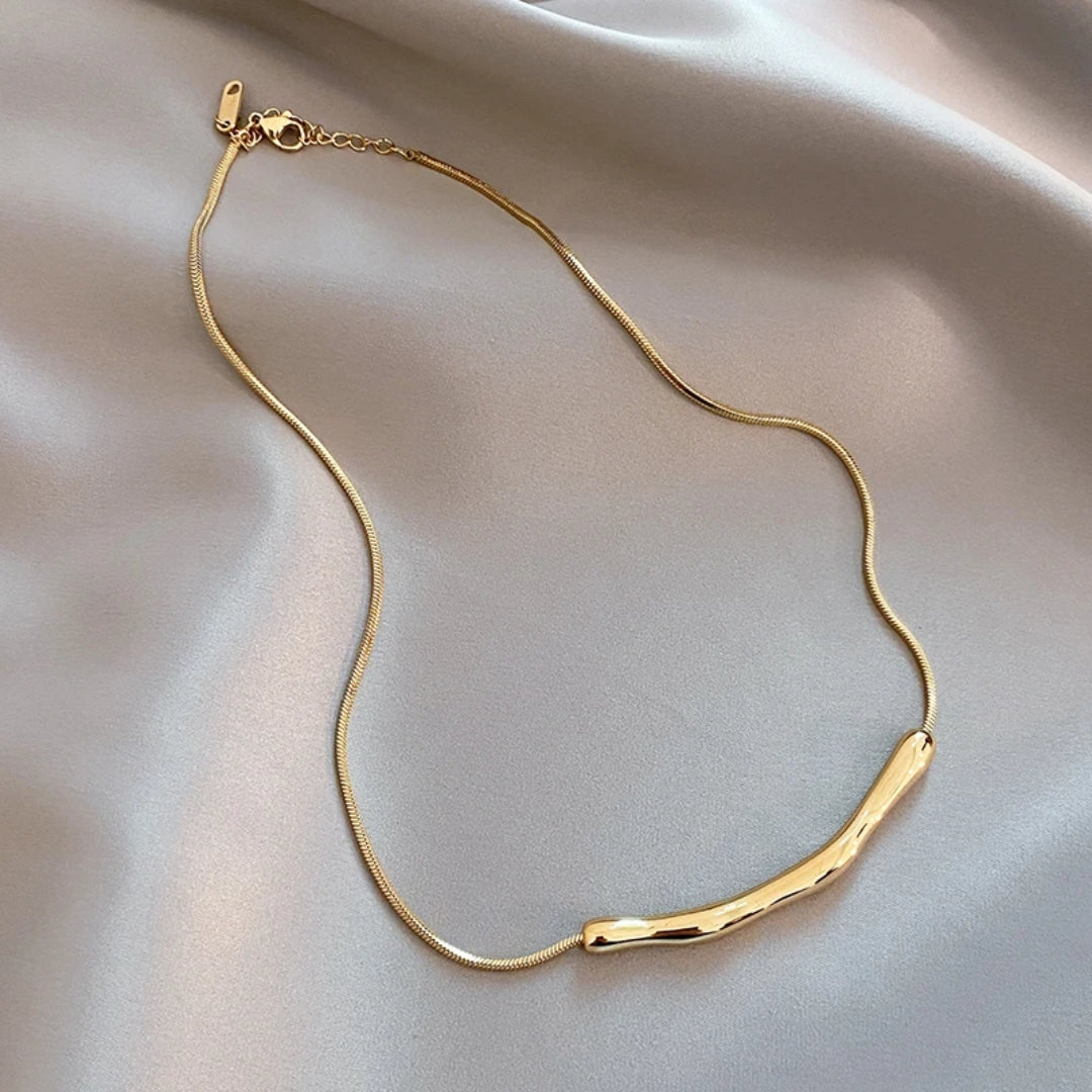 Golden pendant necklace "Cocktail Hour" – Elegant & refined
