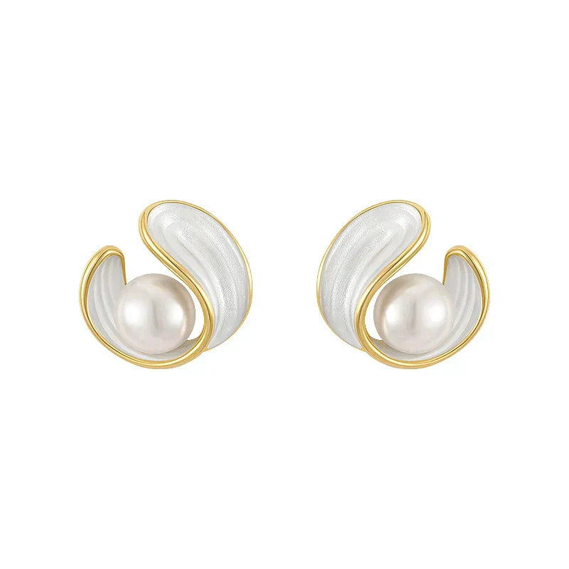 White opal earrings with pearls in gold "Romantic Dinner" – Elegant & refined
