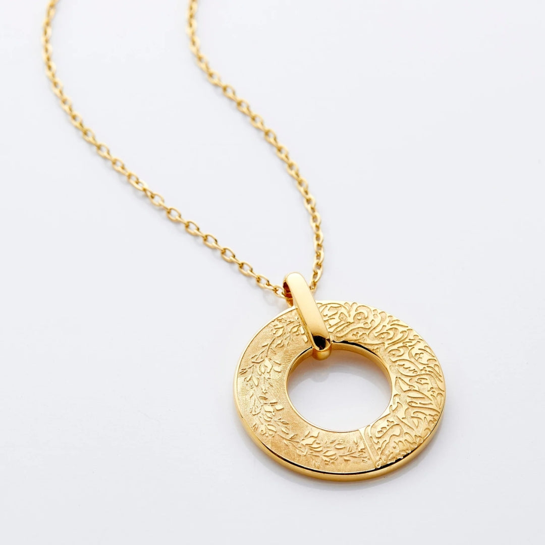 Gold circle pendant necklace "Sunset Soirée" – Elegant & refined