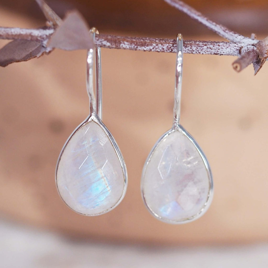 White stone drop silver earrings "Cocktail Hour" – Elegant & refined