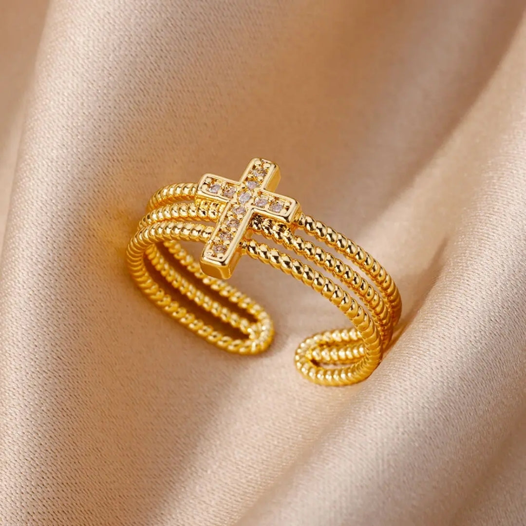 Layered golden beads cross ring "Cocktail Hour" – Elegant & refined