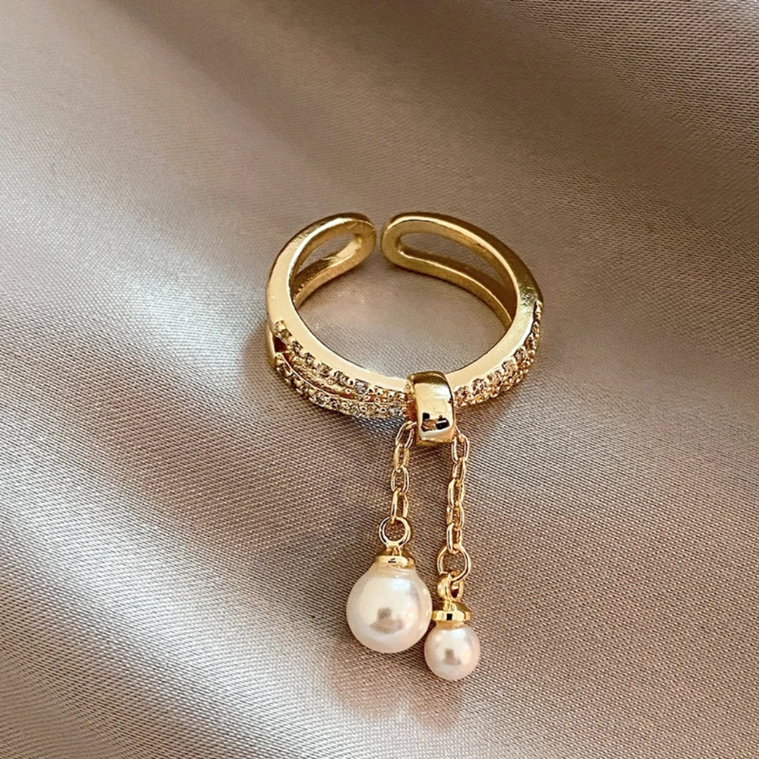 Dangling pearl ring "Romantic Dinner" – Elegant & refined