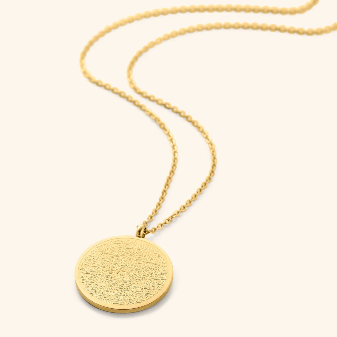 Golden rounded pendant necklace "Cocktail Hour" – Elegant & refined