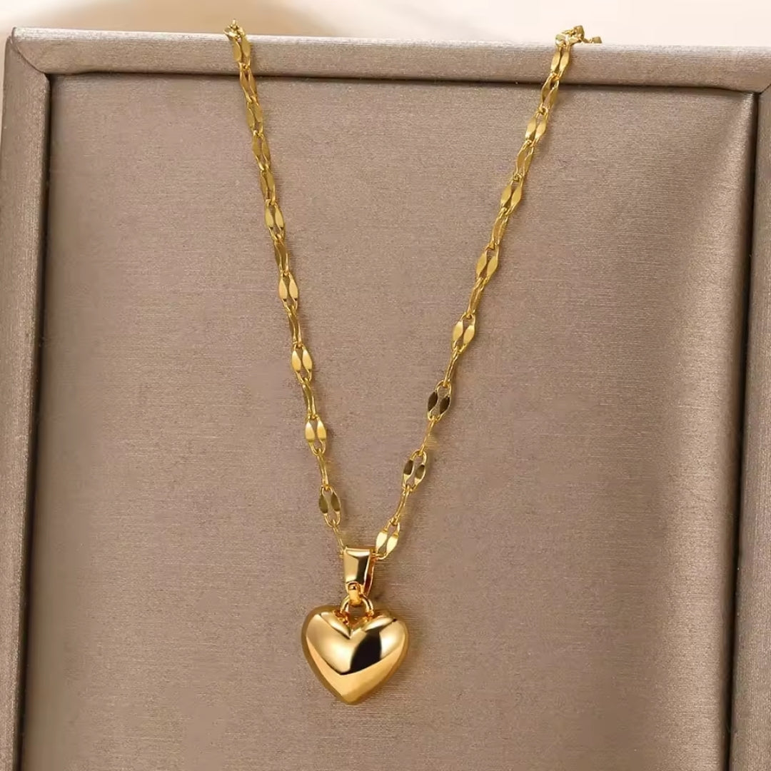 Golden Heart Necklace "Romantic Dinner" – Elegant & refined