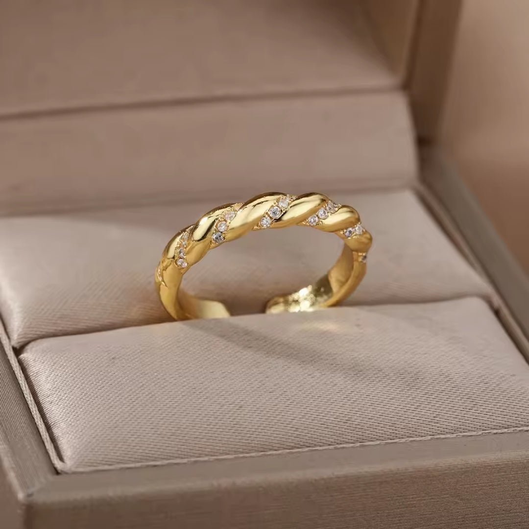 Braided golden ring "Sunset Soirée" – Elegant & refined