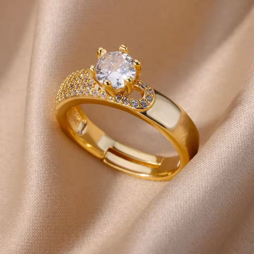 Sparkling golden zirconia ring "Romantic Dinner" – Elegant & refined