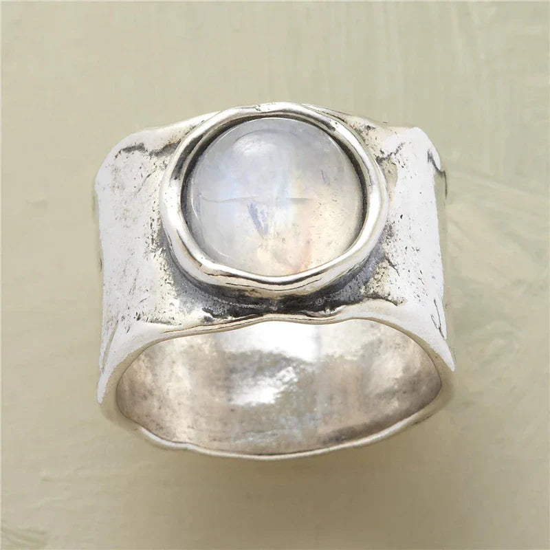 Moonstone boho ring "Sunset Soirée" – Natural & stylish