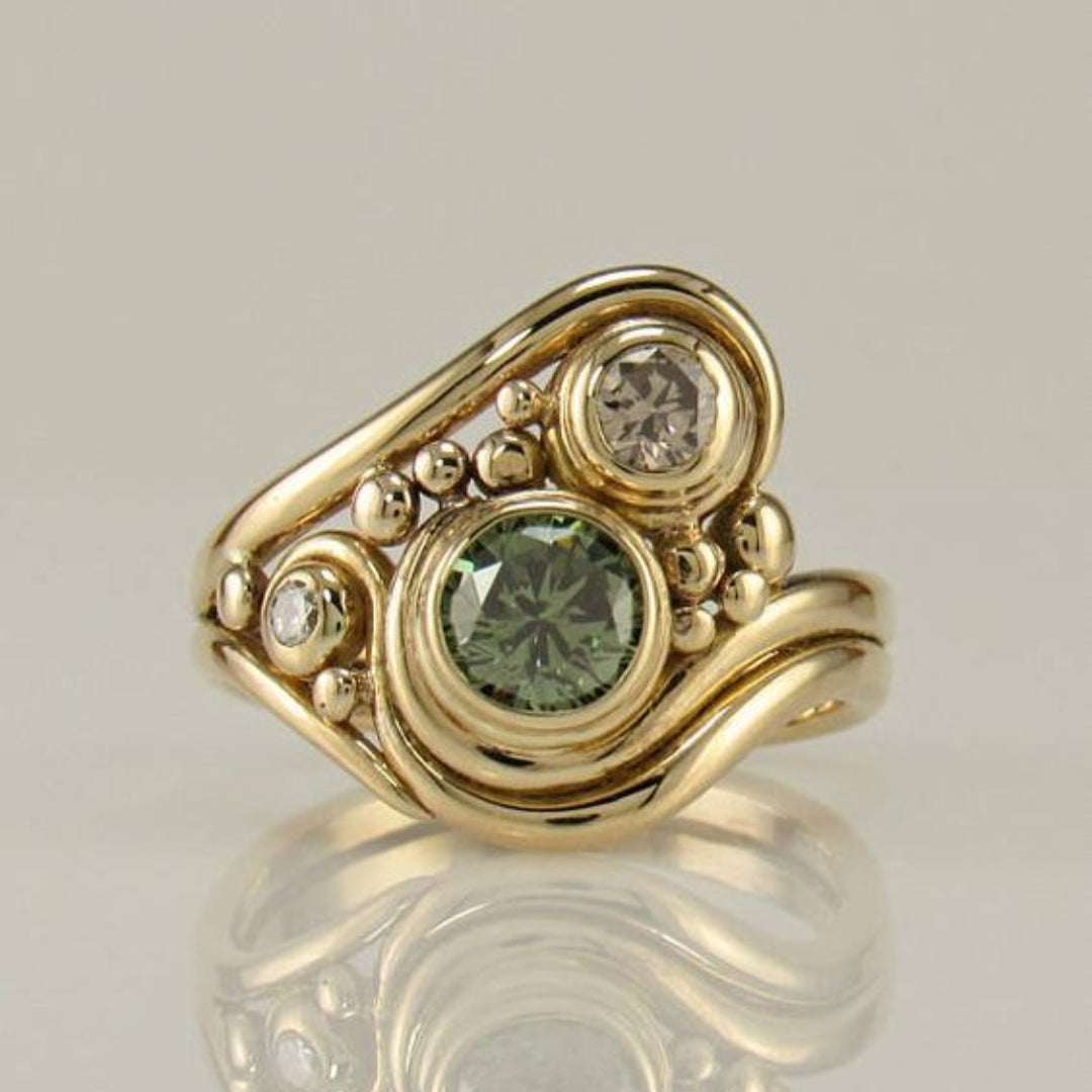 Golden green zirconia ring "Romantic Dinner" – Elegant & refined
