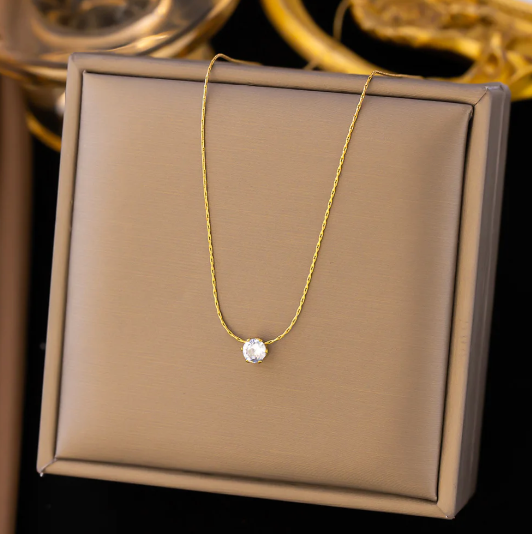 Radiance - Diamond Gold Necklace