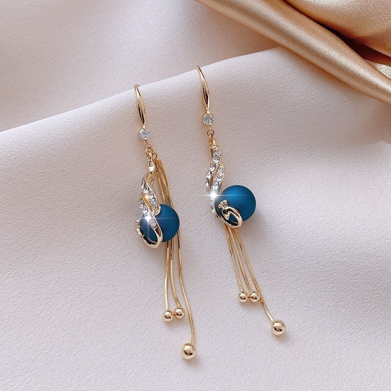 Blue bead earrings "Cocktail Hour" – Joyful & polished
