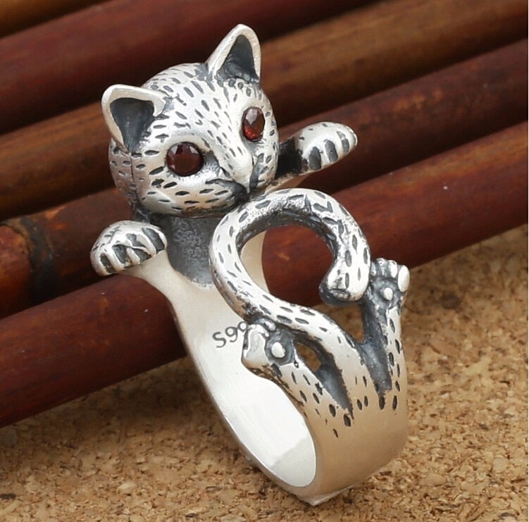 Adjustable hand painted cat ring in 925 sterling silver "Friends Catch-Up" – Playful & charming