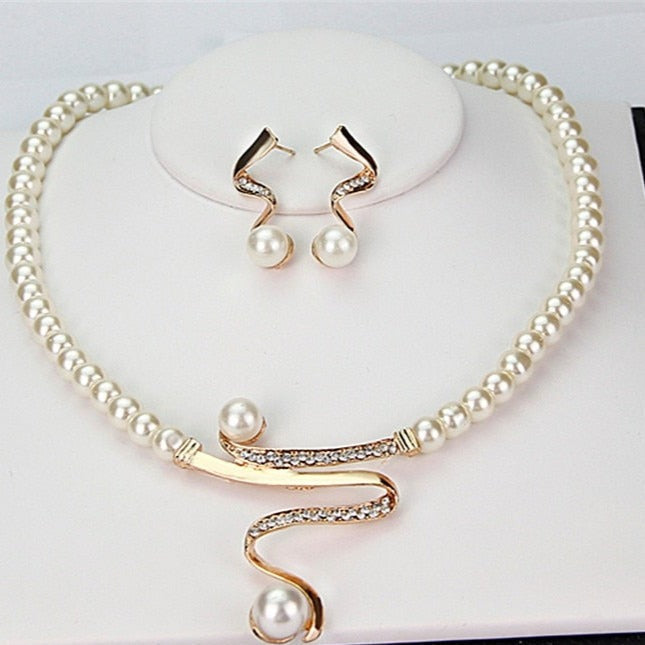 Natural Pearl Necklace and Earrings Set "Cocktail Hour" – Elegant & refined