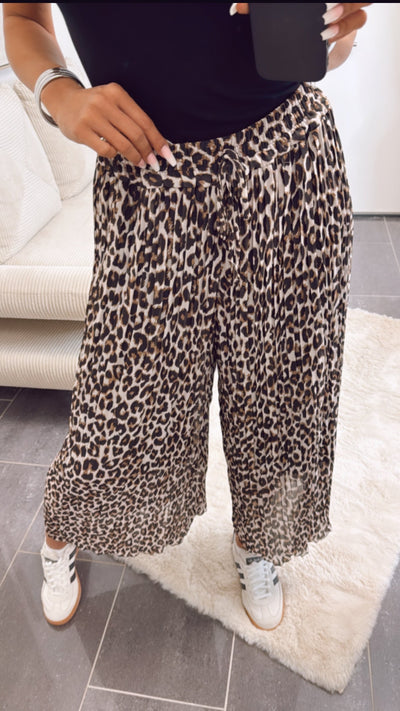 Silk pleated trousers "City Brunch" – Chic & casual