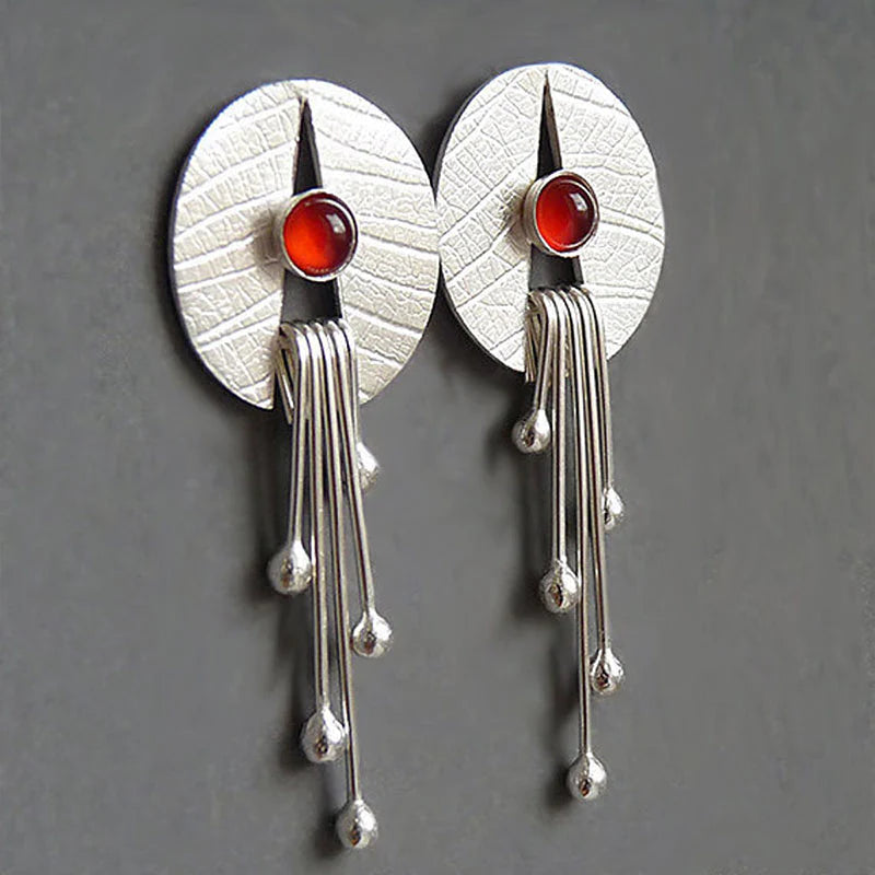 Hollow red stone hanging earrings "Cocktail Hour" – Elegant & refined
