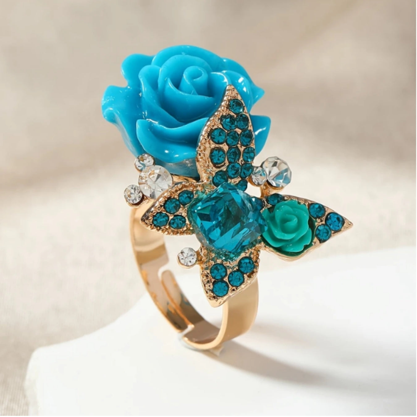 Blue bright butterfly flower gold ring "Sunset Soirée" – Elegant & refined