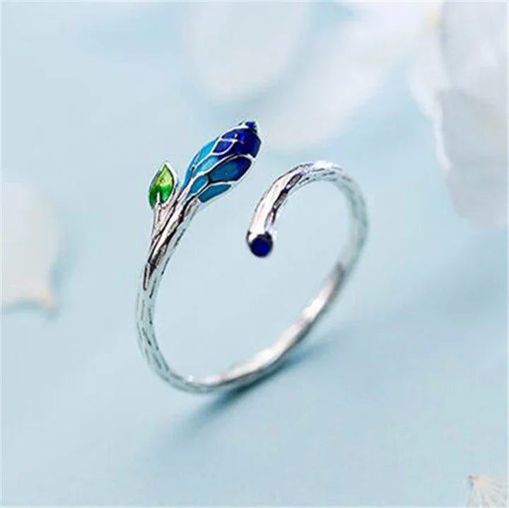 Adjustable leaf ring with blue enamel – Elegant & refined
