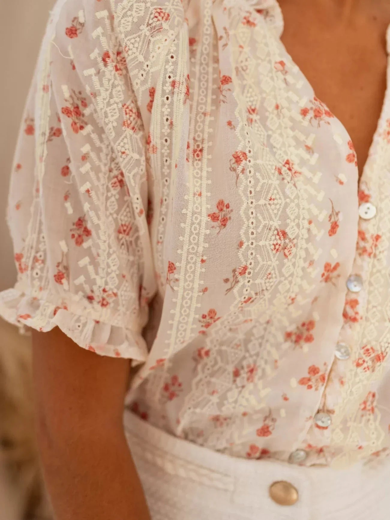 Silk blouse "Garden Party" – Fresh & feminine