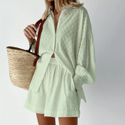 Lilly Two-Piece Set – Elegant & refined