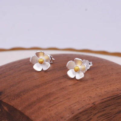 Sterling Silver Flower Stud Earrings "Garden Party" – Elegant & refined