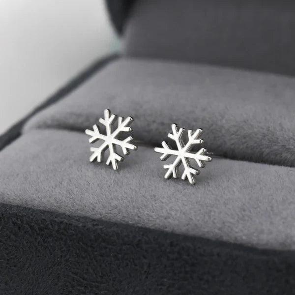 Sterling silver snowflake stud earrings "Cocktail Hour" – Elegant & refined