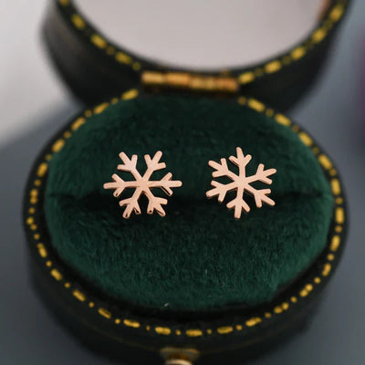 Sterling silver snowflake stud earrings "Cocktail Hour" – Elegant & refined