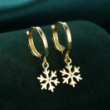 Snowflake huggie hoop earrings "Cocktail Hour" – Elegant & refined