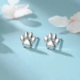 Tiny Paw Print Stud Earrings "Sunday Picnic" – Joyful & delicate