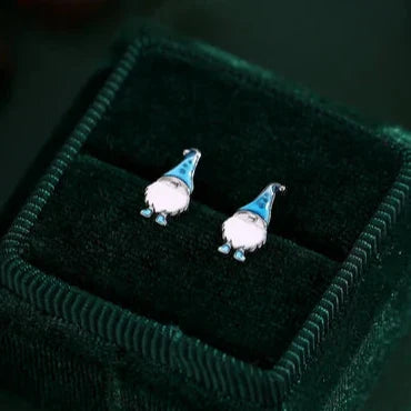 Sterling silver gnome stud earrings "Friends Catch-Up" – Joyful & polished