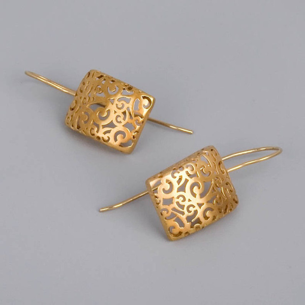 Golden Hollow Ivy Earrings "Cocktail Hour" – Elegant & refined
