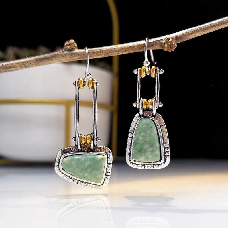 Vintage green stone silver earrings "Garden Party" – Timeless & chic
