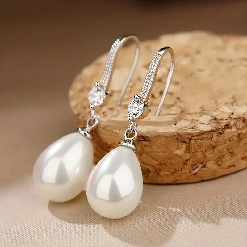 Dangling pearl earrings "Cocktail Hour" – Elegant & refined