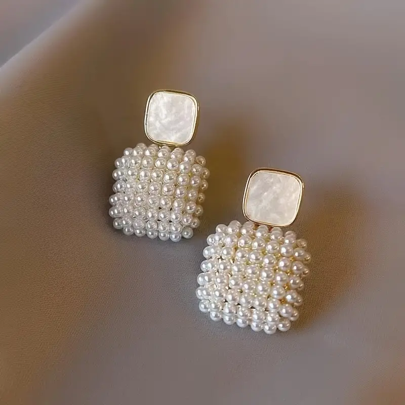 Square earrings with elegant pearls "Cocktail Hour" – Elegant & refined