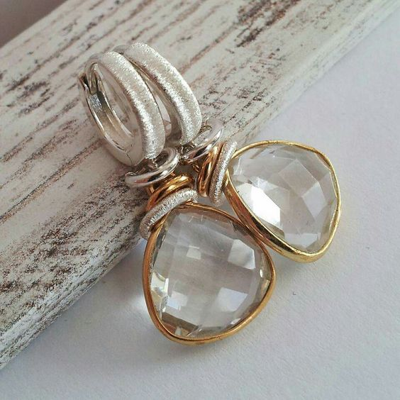 Vintage white glass gold earrings "Cocktail Hour" – Elegant & refined