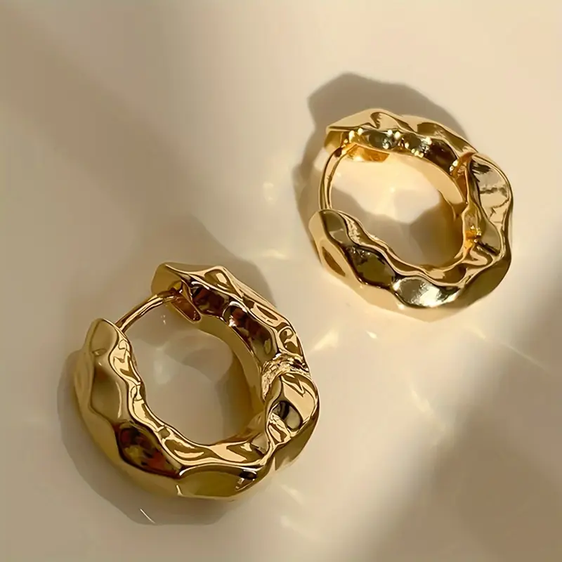 Vintage Froged Golden Hoop Earrings "Cocktail Hour" – Elegant & refined
