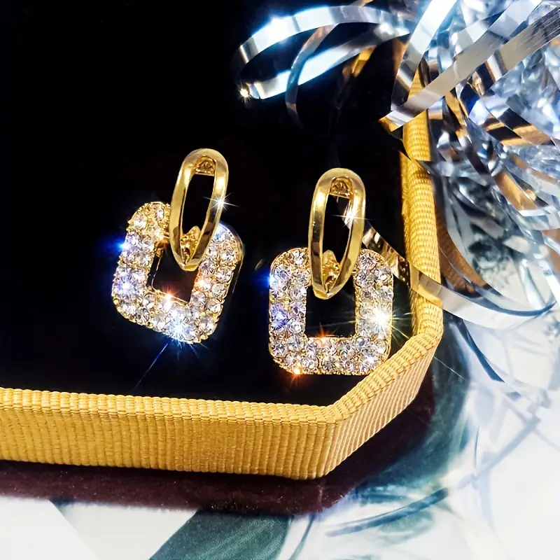 Bright hollow square gold earrings "Cocktail Hour" – Elegant & refined
