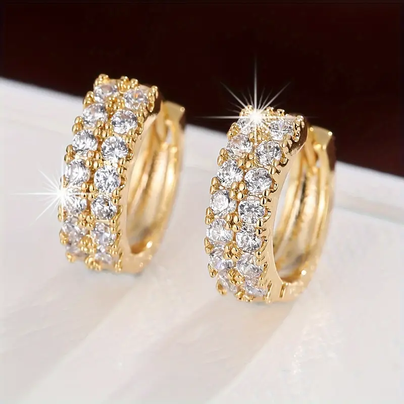 Bright gold stud earrings "Cocktail Hour" – Elegant & refined