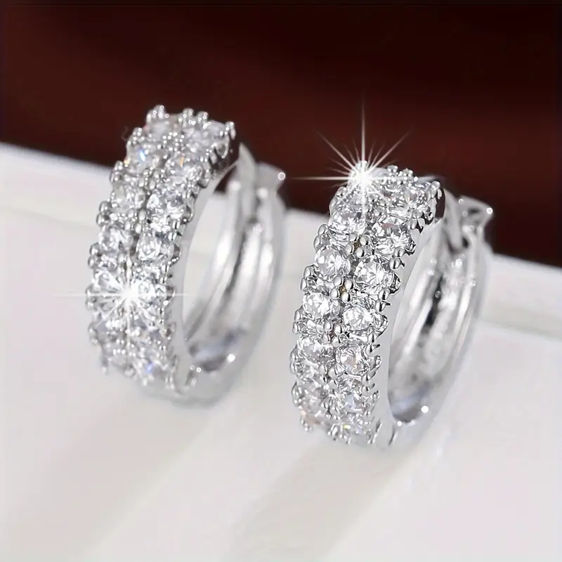 Bright silver stud earrings "Cocktail Hour" – Elegant & refined