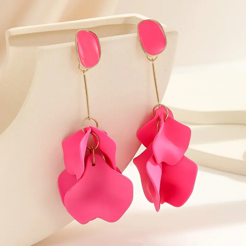 Pink petal dangling earrings "Garden Party" – Fresh & feminine