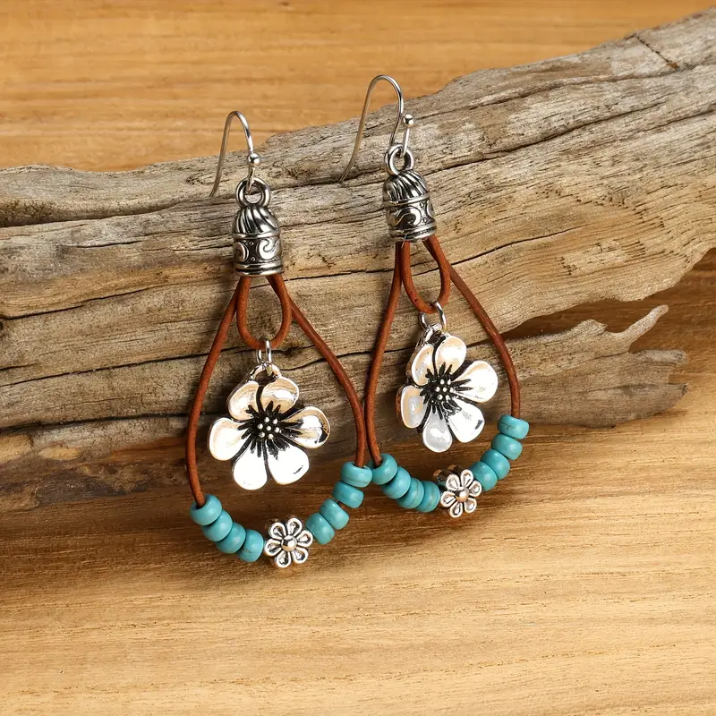 Floral leather earrings "Garden Party" – Chic & casual