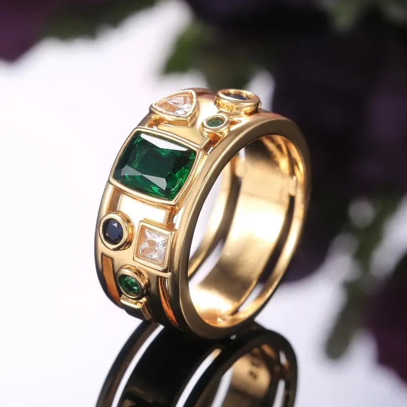 Vintage Green & White Glass Gold Ring "Cocktail Hour" – Elegant & refined