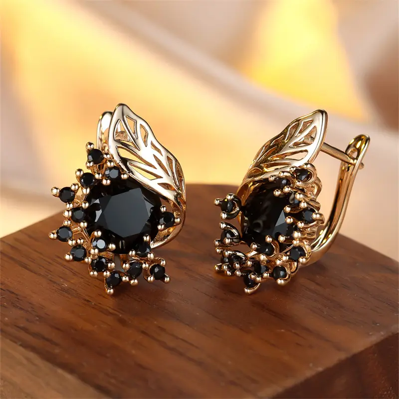 Black zirconia golden earrings "Cocktail Hour" – Elegant & refined