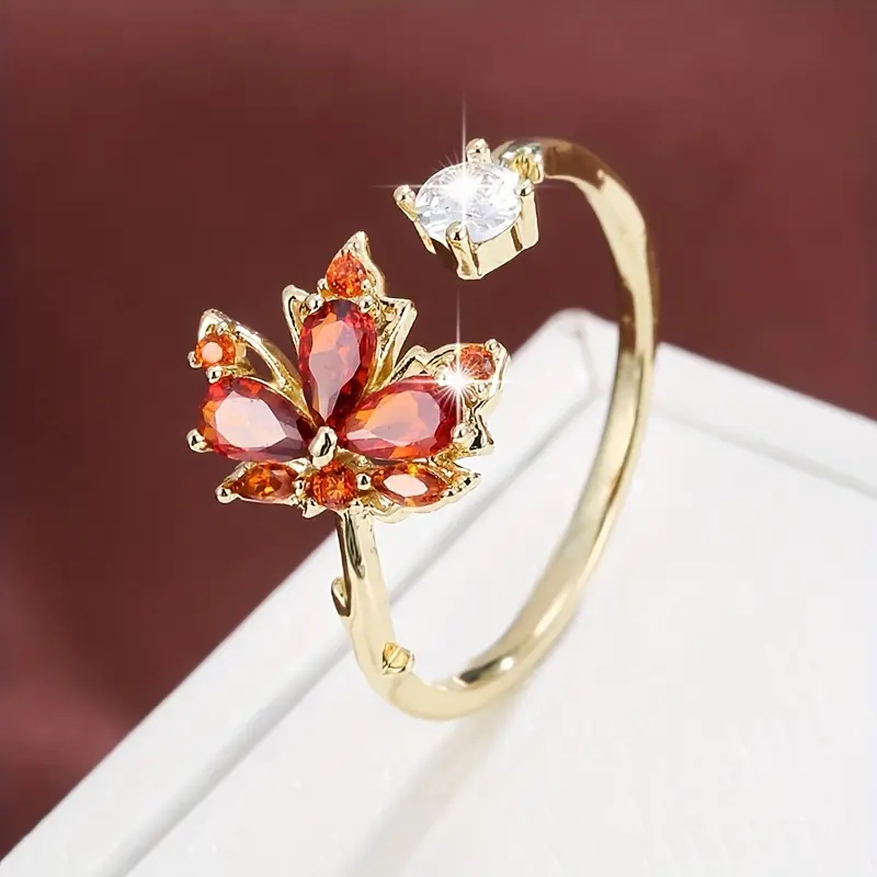 Crystal Leaf Open Ring "Cocktail Hour" – Elegant & refined