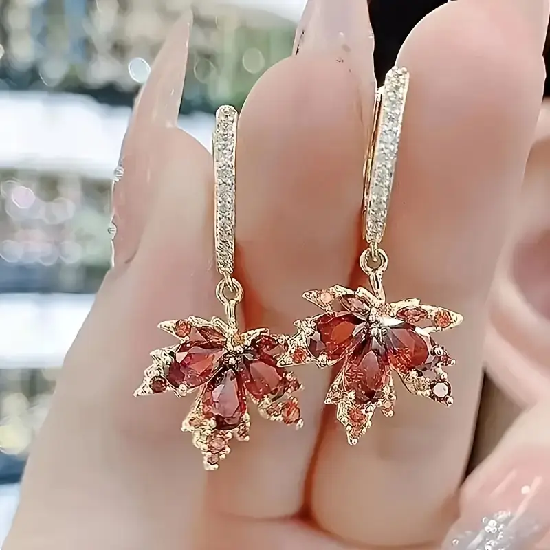 Zirconia Leaf Gold Earrings "Sunset Soirée" – Elegant & refined