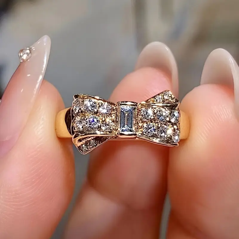 Sparkling gold tie ring "Cocktail Hour" – Elegant & refined