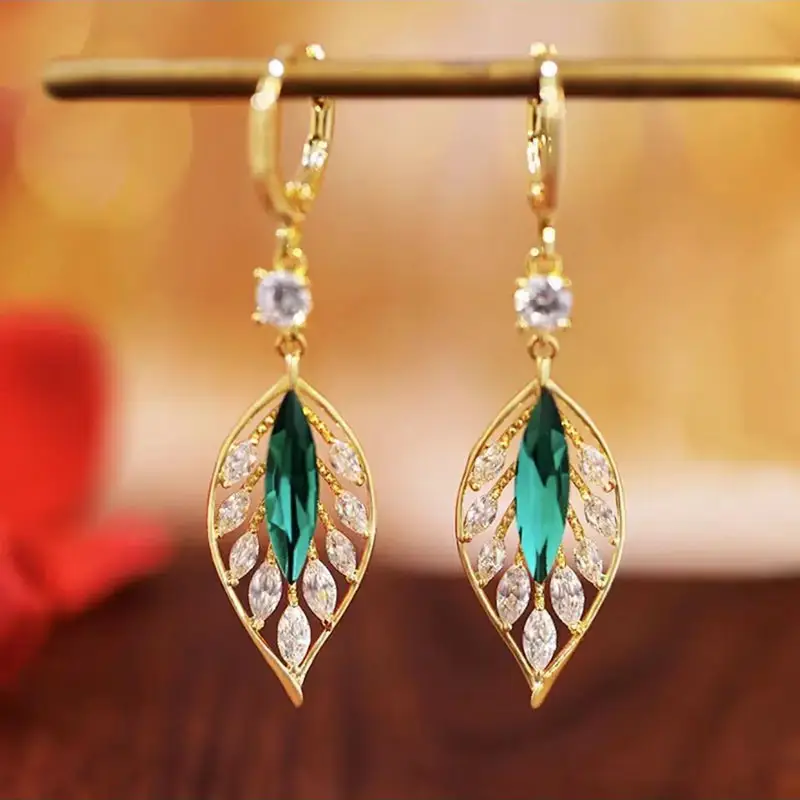 Gold earrings "Garden Party" – Natural & stylish