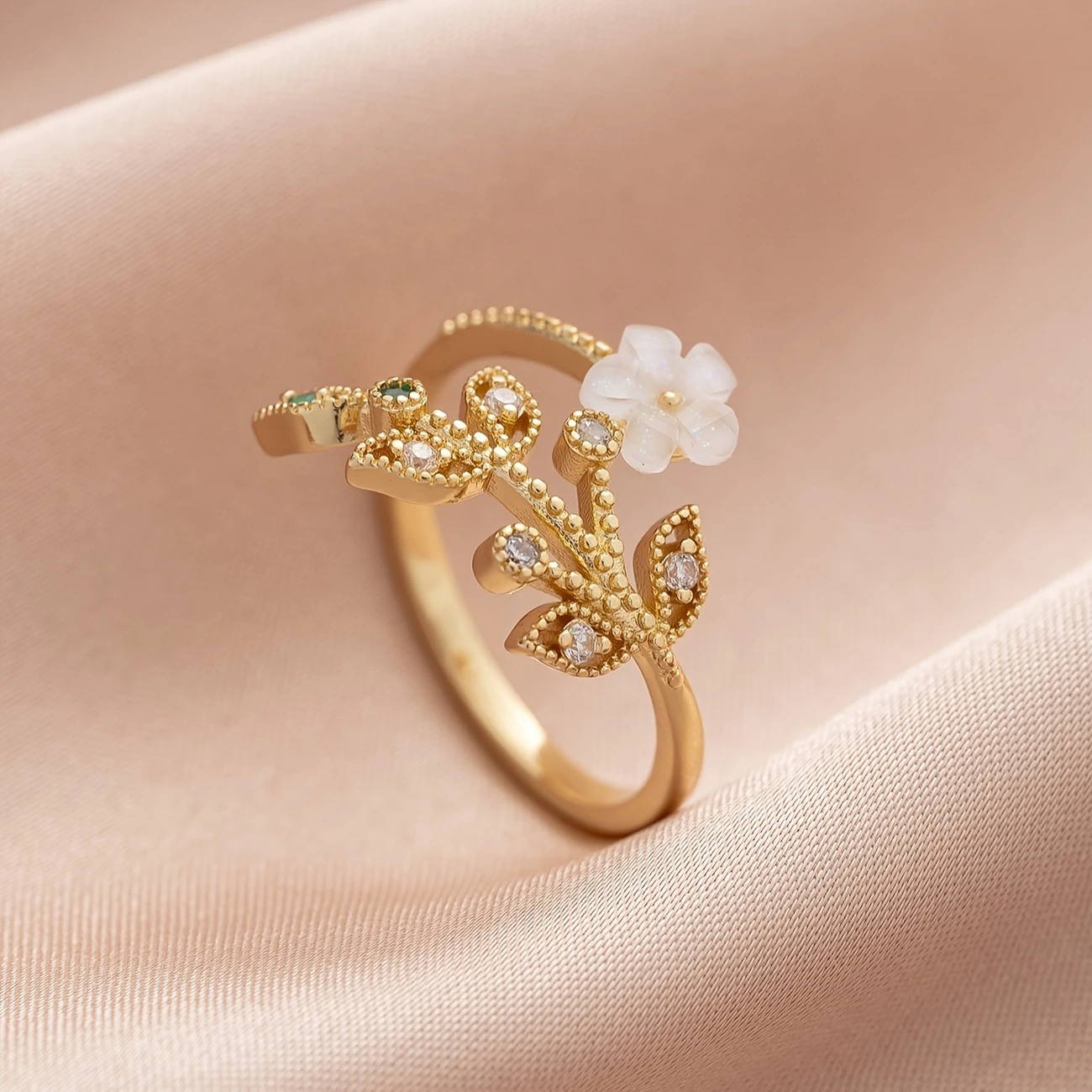 Crystal bright white flower ring "Romantic Dinner" – Elegant & refined